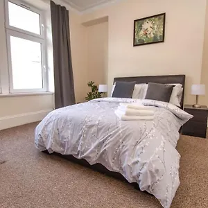 Gustina Apartment Aberdeen