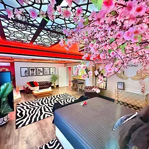  Apartment Beyond - Romantic Basement - Close To - With Parking